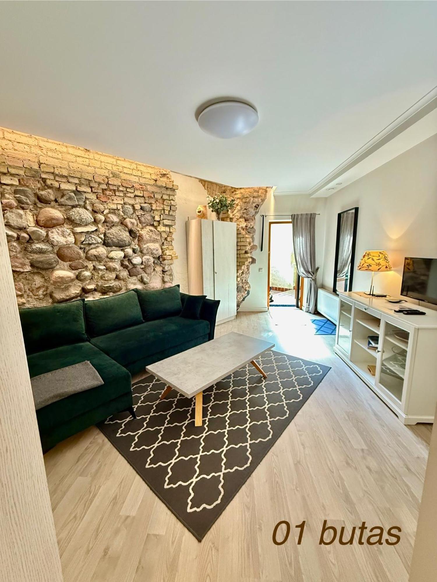 Six Apartment Simona Вилнюс Екстериор снимка